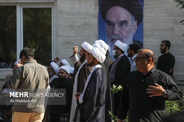 اجتماع علما و روحانیون تهران در محکومیت اقدامات ضد انقلاب در مخالفت از موضوع حجاب بعد از ظهر روز چهارشنبه ۳۰ شهریور ماه ۱۴۰۱ در حوزه علمیه امیر المومنین علی (ع) برگزار شد