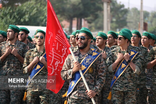 برگزاری رژه نیروهای مسلح در کرمانشاه