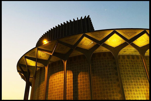 انتشار تیزر «خرچنگ»؛ اثری که در چهارسو به صحنه میرود