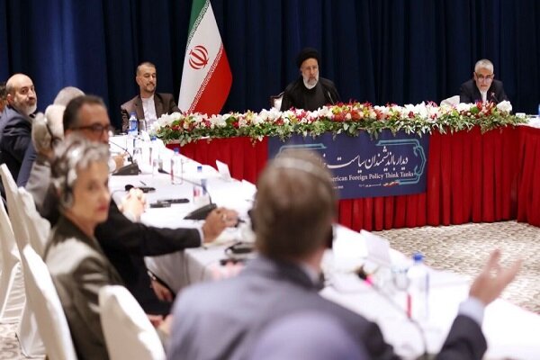 الرئيس الإيراني: عقدة الاتفاق النووي يجب ان تفتح بيد الذي عقدها 