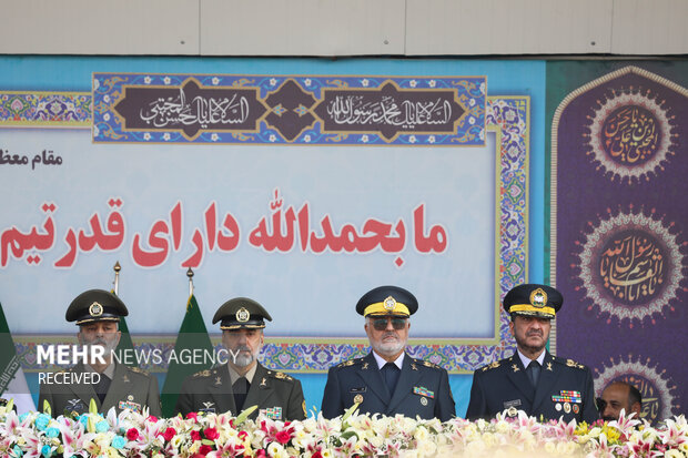 Iran Armed Forces mark Sacred Defense with nationwide parades