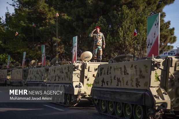 رژه نیروهای مسلح قزوین