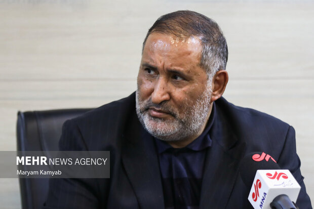 حماسه پیروزی علیرضا قزوه؛ صلح، زمانیست، جانگدازتر از جنگ