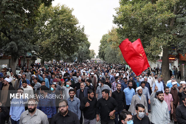 People in Mashahd, Hamedan hold rallies against rioters