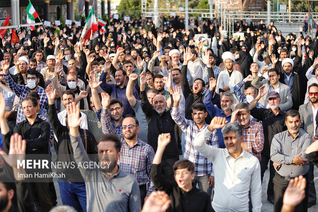 People in Mashahd, Hamedan hold rallies against rioters