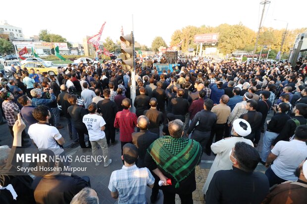 اجتماع مردم مشهد در پی شهادت «رسول دوست محمدی»