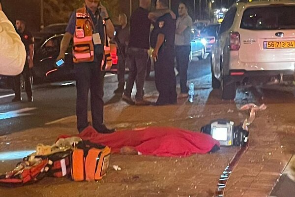 زخمی شدن تعدادی صهیونیست در عملیات استشهادی یک فلسطینی