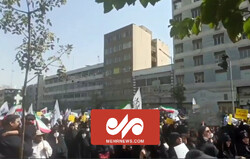 İran'da ülke güvenliğine destek gösterisi
