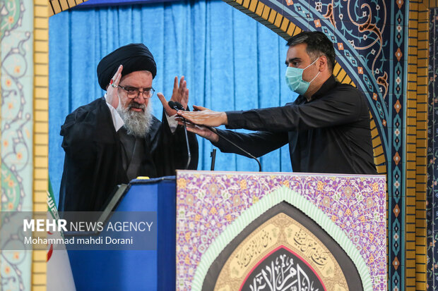 جانب من مسيرة إدانة أعمال الشغب بعد صلاة الجمعة في طهران