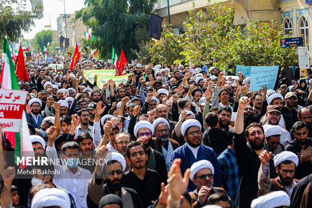 Pro-Islamic Establishment rallies in Qom