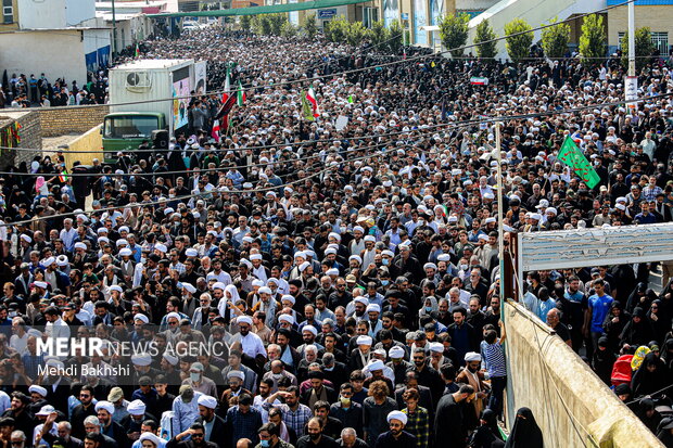 Pro-Islamic Establishment rallies in Qom