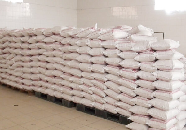 ماهانه بیش از ۳۱ هزارتن آرد در آذربایجان غربی توزیع می شود