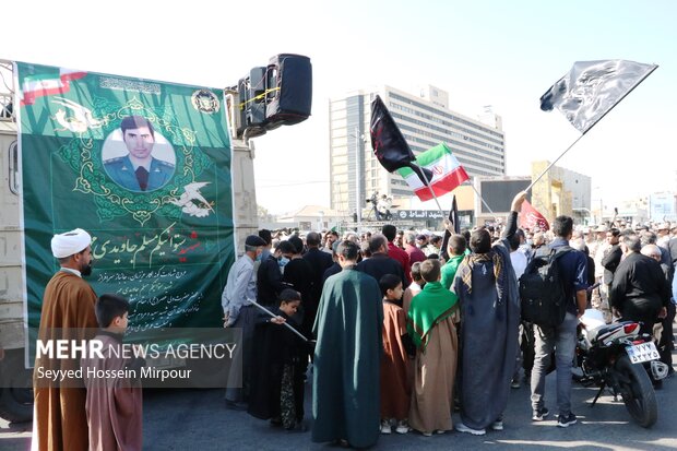 تشییع پیکر چهار شهید در مشهد