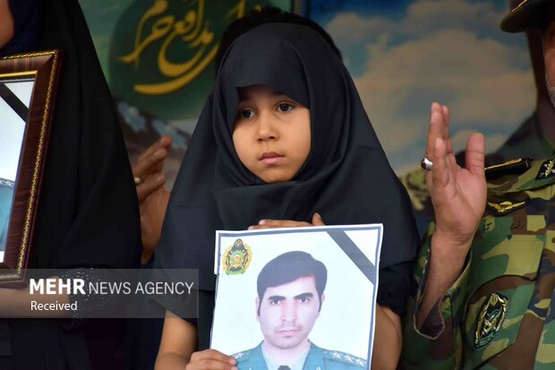 قوچان میں حالیہ ہنگامہ آرائیوں میں شہید ہونے والے سیکورٹی اہلکار کی تشییع جنازہ 