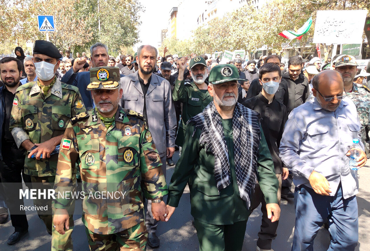 بدرقه باشکوه مدافعان امنیت در مشهد