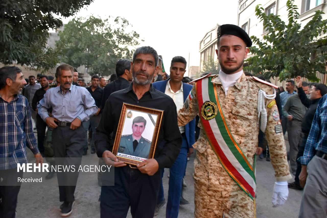 پیشنهاد بازنشستگی را به شوق ادامه خدمت رد کرد