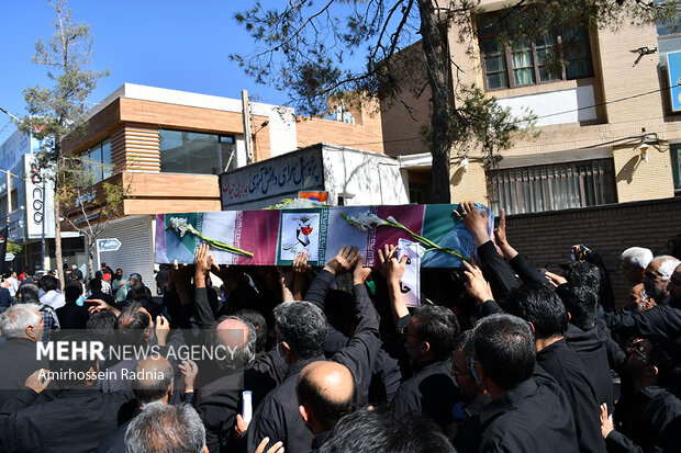 برگزاری راهپیمایی«امت رسول‌الله(ص)» و تشییع یک شهید در ارومیه