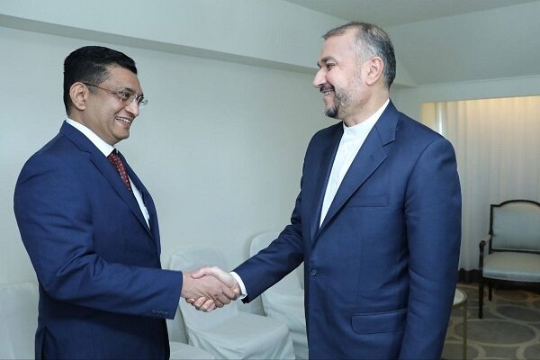 دیدار امیرعبداللهیان با وزیر امور خارجه سریلانکا