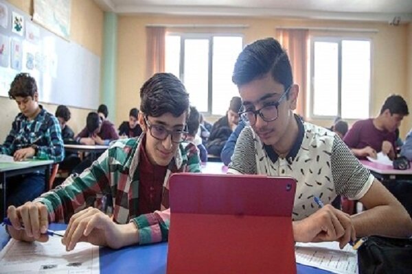 دانش آموزان نخبه الگوی واقعی در جامعه اسلامی هستند