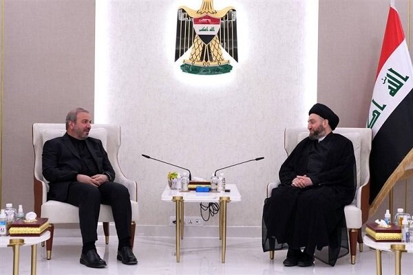 عمار الحكيم يلتقي السفير الإيراني في العراق