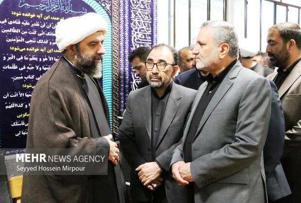 بازدید معاون اجرایی رئیس جمهور از قرارگاه مردمی اسکان در مشهد
