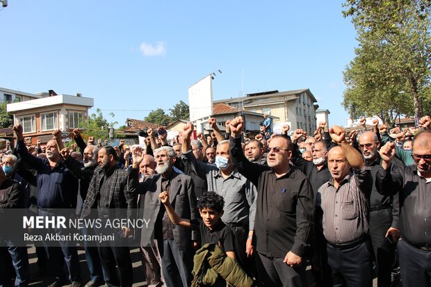 تجمع اعتراضی عزاداران ثامن الحجج در هتک حرمت به مقدسات در رشت