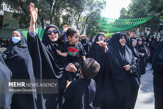 تجمع دختران سوگوار امام مهربانی در بجنورد