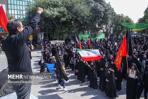 تجمع دختران سوگوار امام مهربانی در بجنورد