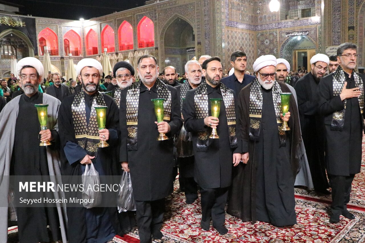 شام غریبانی برای امامِ غریب