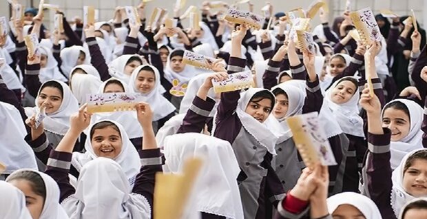 ۱۰ هزار دانش آموز ایلامی تحت پوشش کمیته امداد هستند