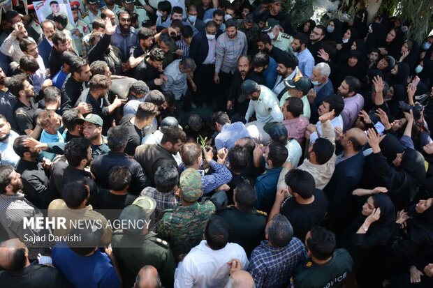 تشییع پیکر شهید مدافع امنیت در خرم آباد