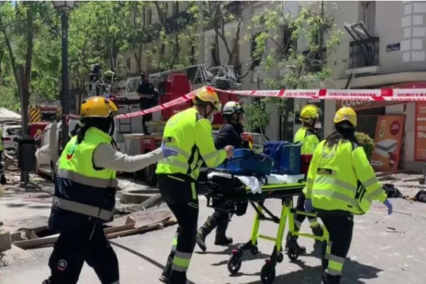 Children among 18 injured in blast at Spanish science fest.