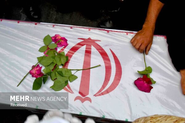 تشییع پیکرهای ۳ شهید حادثه تروریستی زاهدان