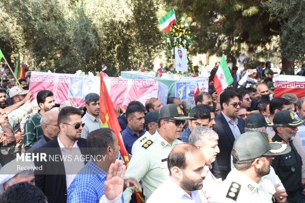 تشییع پیکر مطهر چهار شهید حادثه تروریستی در زاهدان 32