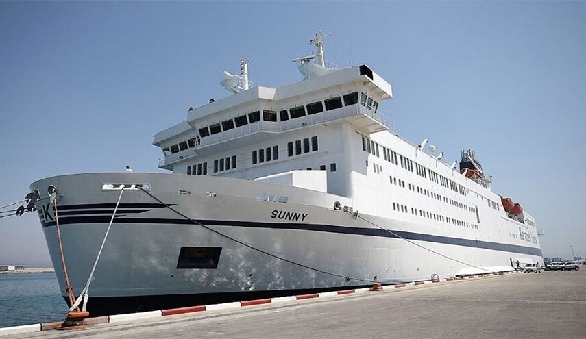إيران تنقل المسافرين إلى مونديال قطر عبر السفن السياحية