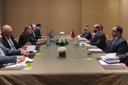 Armenian, Azeri FMs hold meeting to discuss tensions