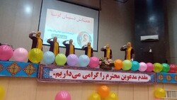 اجرای سرود «سلام فرمانده» توسط نوجوانان ناشنوای گلستانی