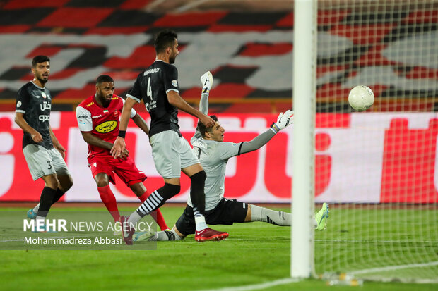 جزئیات دلایل حذف استقلال و تایید پرسپولیس/ احتمال پروندهسازی سرخ