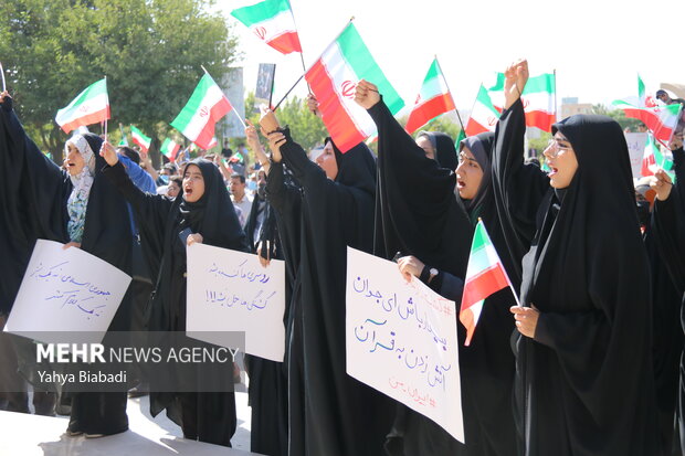 تجمع دانشجویان دانشگاه رازی کرمانشاه 19