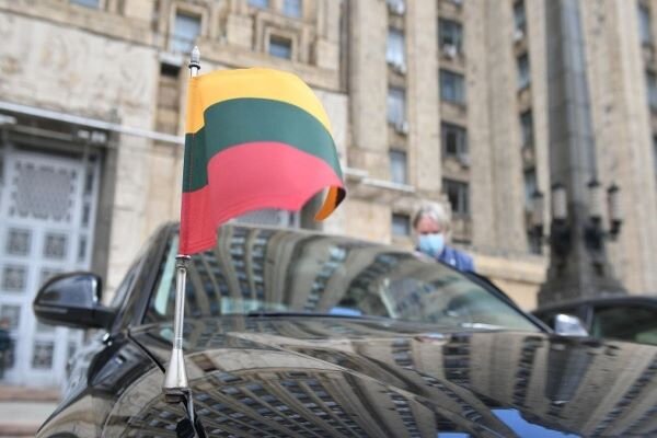 Lithuania expels Russian charge d'affaires