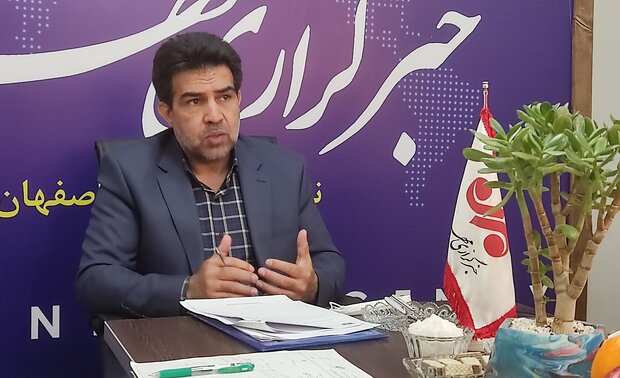 بررسی تاثیر طرحهای آبخیزداری بالادست زایندهرود بر آورد رودخانه
