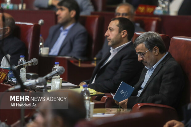 محمود احمدی نژاد در افتتاحیه نهمین دوره مجمع تشخیص مصلحت نظام حضور دارد