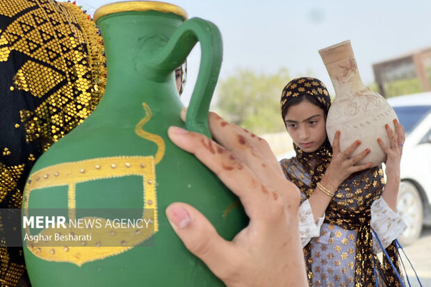 جنگل حرا که در شمال غرب جزیره قشم خودنمایی می‌کند، از جنگل‌های پنجگانه استان هرمزگان و یکی از ذخیره‌گاه‌های زیست‌کره ایران به شمار می‌رود.