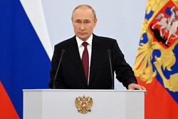 پوتین: طراحان انفجار پل کریمه، سرویس اطلاعاتی اوکراین است/  هدف نابودی زیرساخت‌های حیاتی روسیه بود