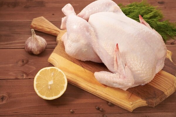 بازار گوشت مرغ در چهارمحال و بختیاری تامین است