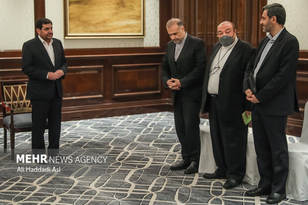  محمد مخبر معاون اول رئیس جمهور در محل دیدار با ایگور لویتین دستیار رئیس‌جمهور روسیه حضور دارد