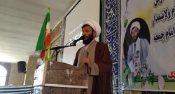 دشمن برای ایجاد تفرقه بین ملت ایران تلاش می‌کند