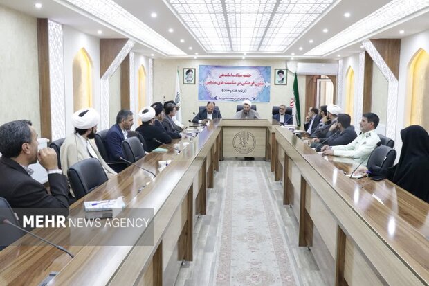 قرآن محور وحدت مذاهب و اقوام در انقلاب اسلامی است