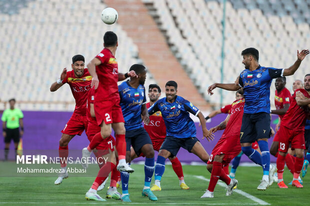 یک استقلالی «یقه» آبیها را میگیرد؟/ فولاد مرهم زخم پرسپولیس!