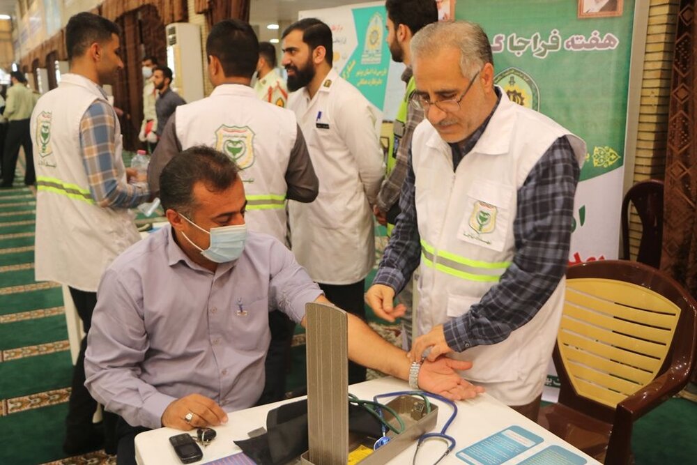 ویژه برنامههای مرزبانی در مصلی جمعه بوشهر برگزار شد